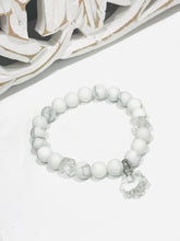 Load image into Gallery viewer, Just Chillin